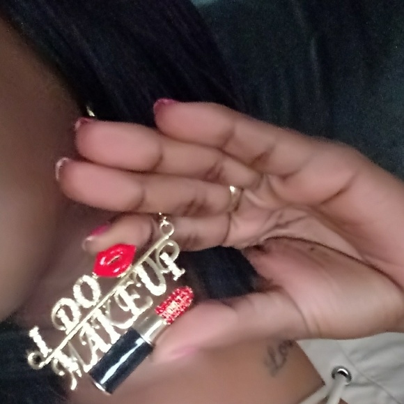 I Do Makeup Gold Red Studded Necklace - Picture 3 of 8